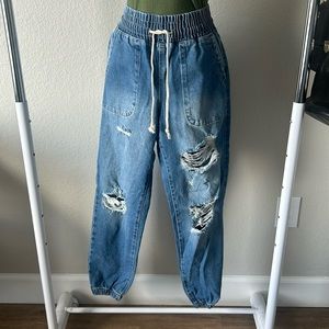 NWT ripped Jean joggers